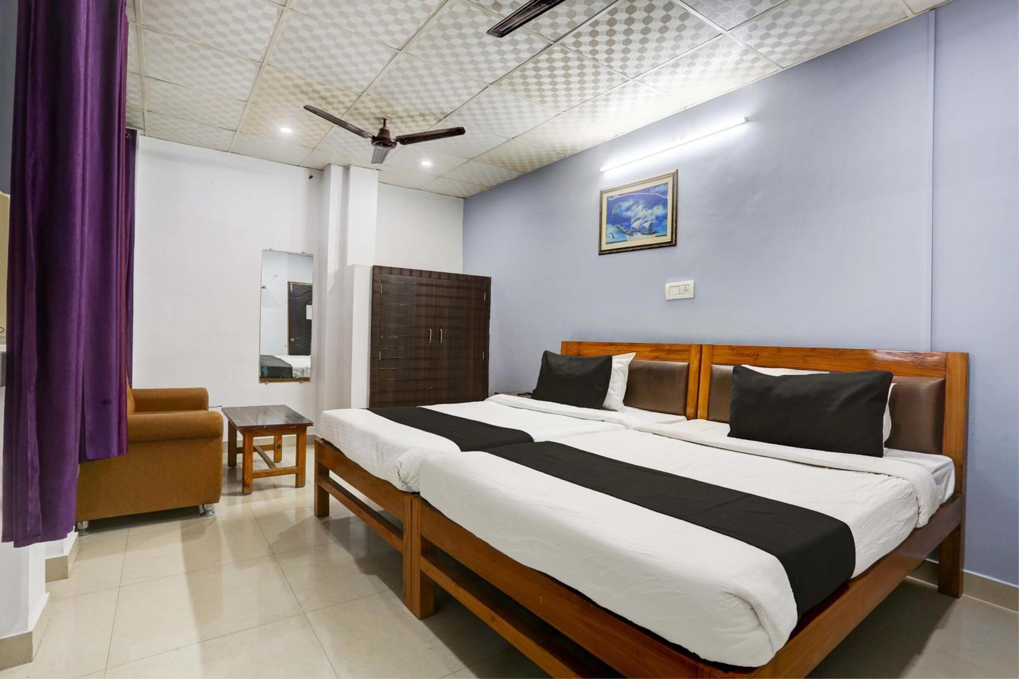 Collection O Hotel Moon Light Lucknow Bagian luar foto