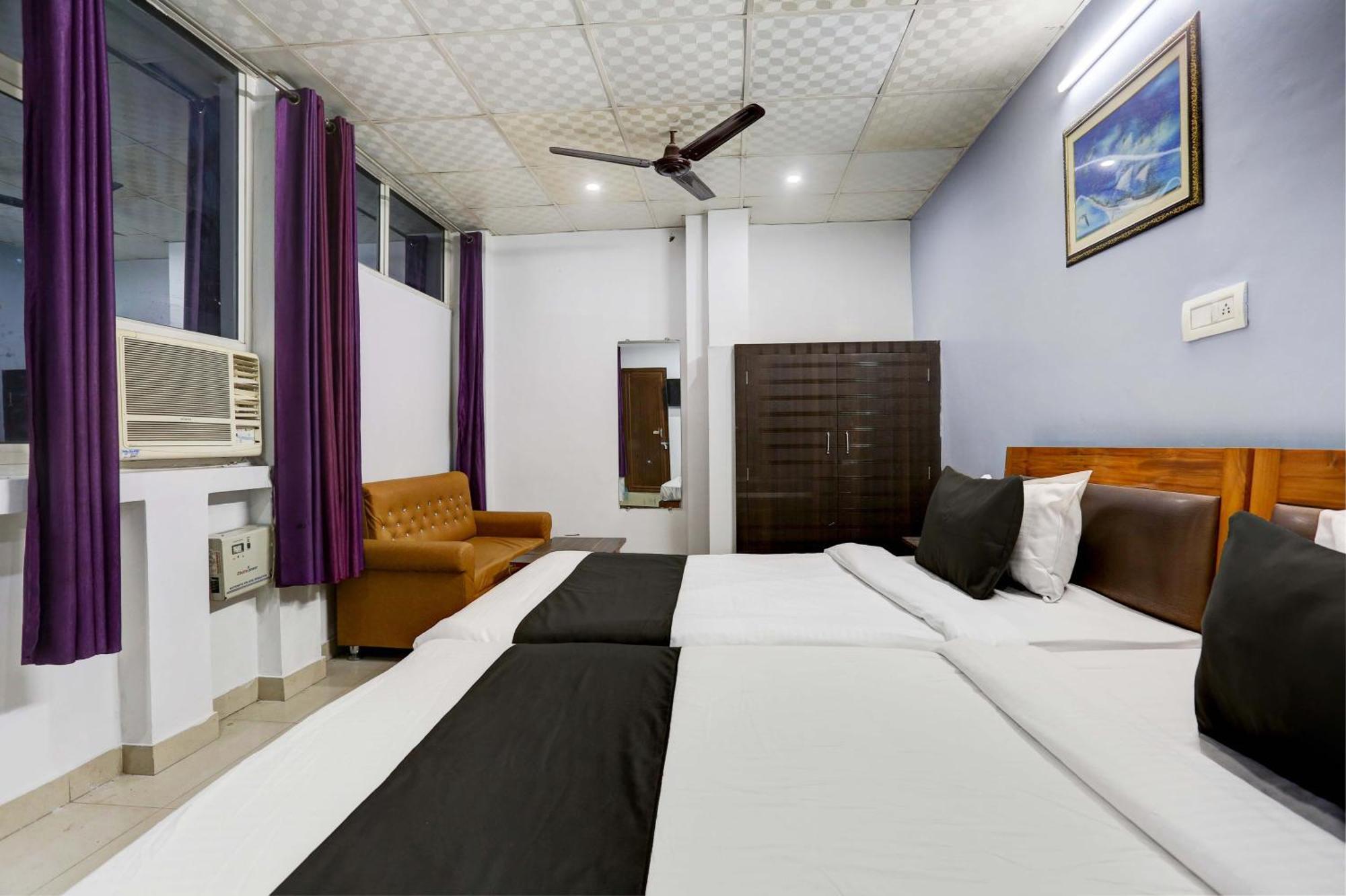 Collection O Hotel Moon Light Lucknow Bagian luar foto